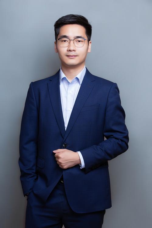 谢家登 剧本与叙事策划总监